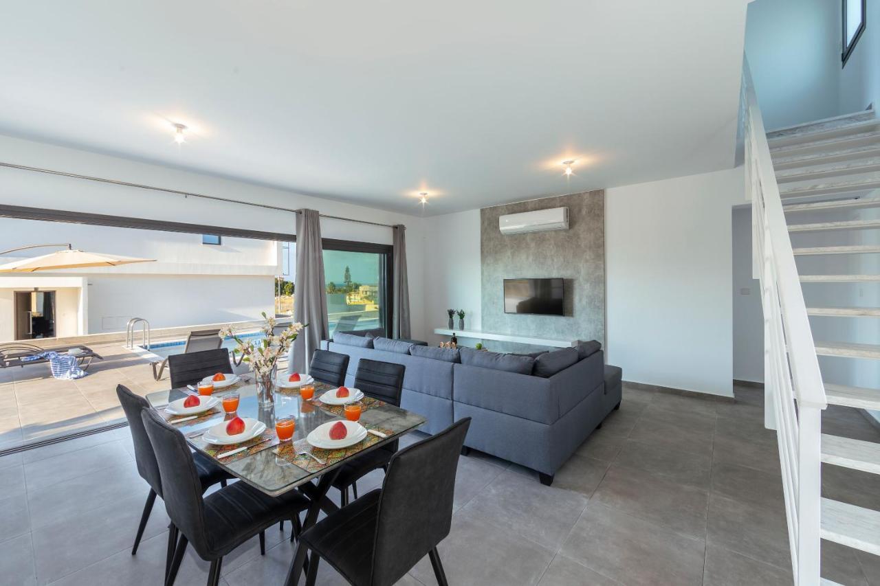 Villa Marlene, Walking Distance To Coral Beach! بييا المظهر الخارجي الصورة