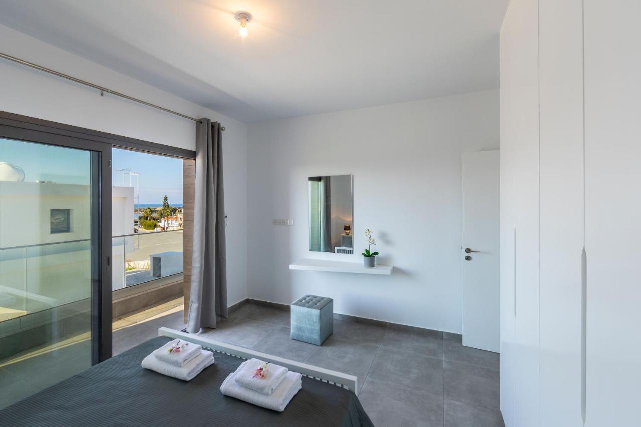 Villa Marlene, Walking Distance To Coral Beach! بييا المظهر الخارجي الصورة