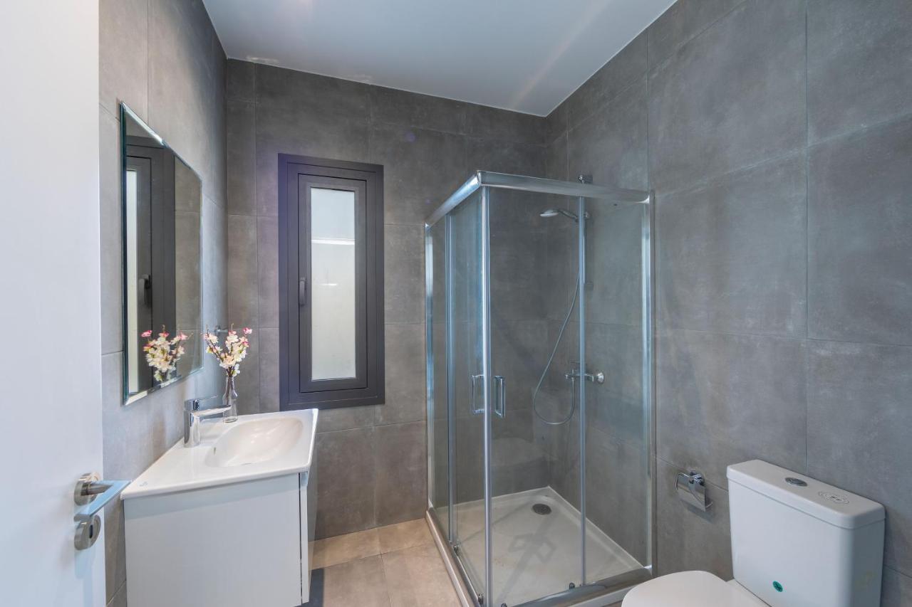 Villa Marlene, Walking Distance To Coral Beach! بييا المظهر الخارجي الصورة